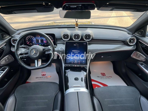 Mercedes C 200 2022 Black Automatic Used for Sale in Sheikh Zayed City - 6