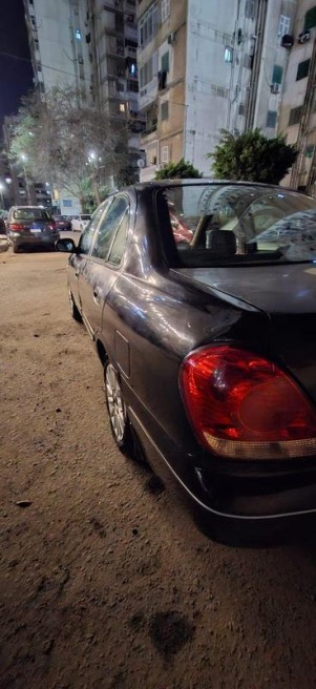 نيسان صنى 2008 أسود أوتوماتيك مستعملة للبيع في الإسكندرية