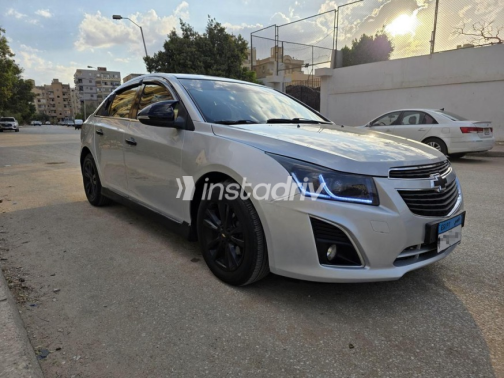Chevrolet Cruze 2014 Silver Automatic Used for Sale in 6 October - 3