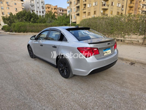 Chevrolet Cruze 2014 Silver Automatic Used for Sale in 6 October - 4