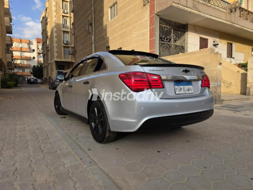 Chevrolet Cruze 2014 Silver Automatic Used for Sale in 6 October - 5