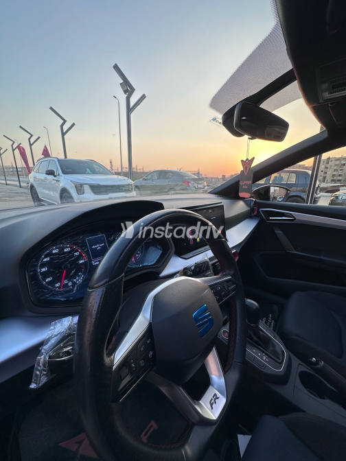 سيات ابيزا 2023 أحمر أوتوماتيك مستعملة للبيع في مدينة نصر - 8