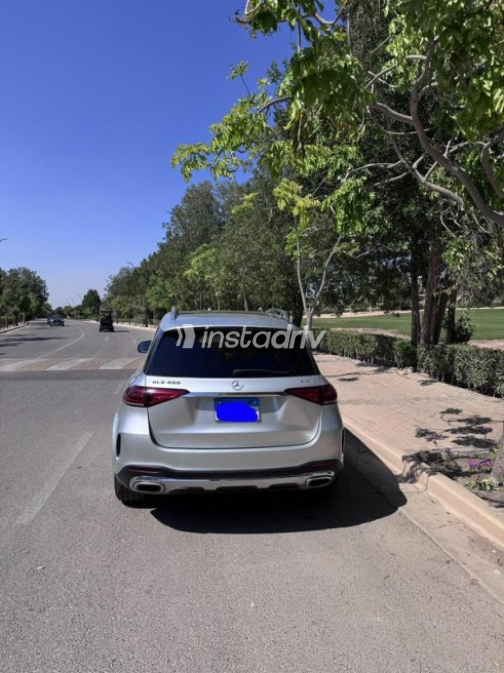 مرسيدس جي ال اي 450 2021 فضي أوتوماتيك مستعملة للبيع في مدينة الشيخ زايد - 3