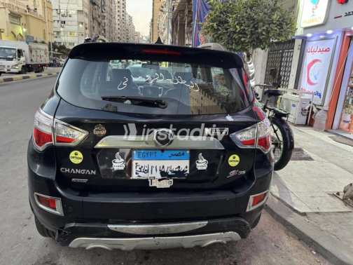 شانجان CS 35 2015 أسود أوتوماتيك مستعملة للبيع في الإسكندرية - 4
