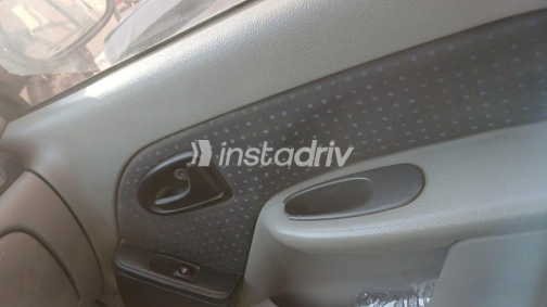 Renault Clio 2006 Silver Automatic Used for Sale in Greater Cairo ( Cairo + Giza) - 8