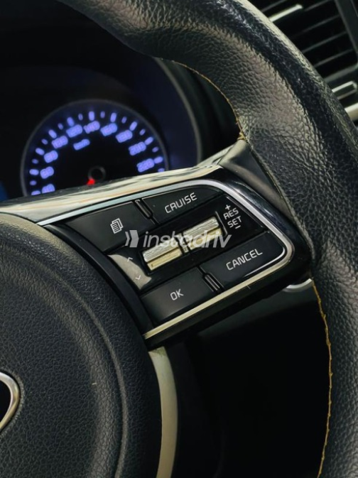 Kia Sportage 2022 Dark Red Automatic Used for Sale in Greater Cairo ( Cairo + Giza) - 8