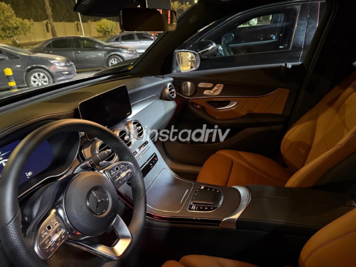 مرسيدس GLC 200 2023 رمادي غامق أوتوماتيك مستعملة للبيع في القاهرة - 3