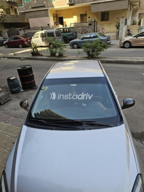 Hyundai Accent 2011 Silver Manual Used for Sale in Cairo - 5