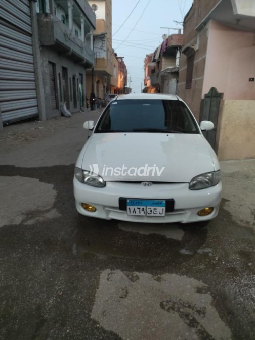 Hyundai Accent 1999 White Manual Used for Sale in 10th of Ramadan - 4