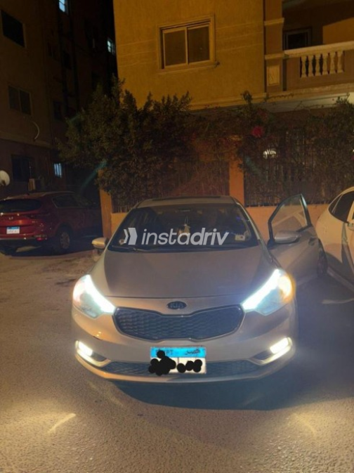 Kia Cerato 2015 Silver Automatic Used for Sale in 6 October - 1