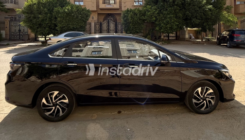 بايك يو 5 بلس 2025 أسود أوتوماتيك مستعملة للبيع في مدينة نصر - 8