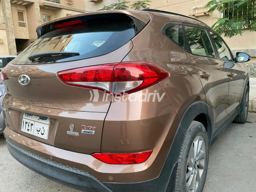 Hyundai Tucson 2018 Bronze Automatic Used for Sale in Giza - 8