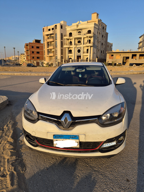 رينو ميجان 2016 أبيض أوتوماتيك مستعملة للبيع في القاهرة - 3