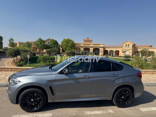 بي ام دبليو X6 2019 رمادي أوتوماتيك مستعملة للبيع في مدينتى - 2