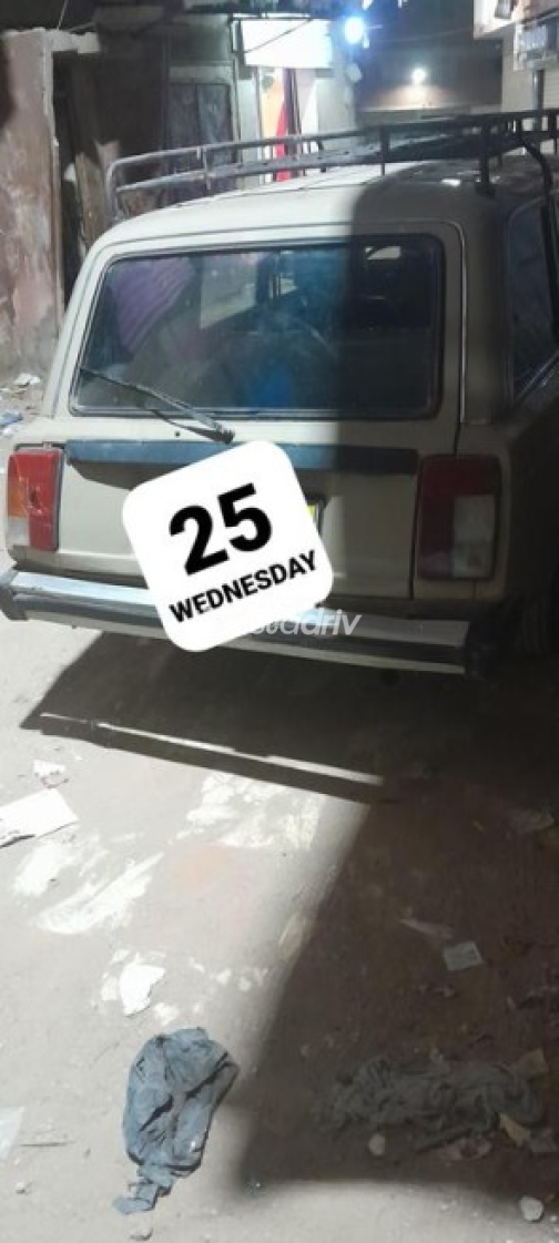 لادا 2105 1987 بيج يدوي مستعملة للبيع في الإسكندرية - 2