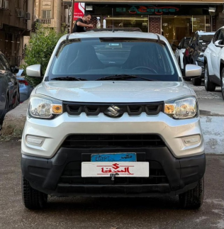 سوزوكى اسبريسو 2022 فضي يدوي مستعملة للبيع في مدينة نصر