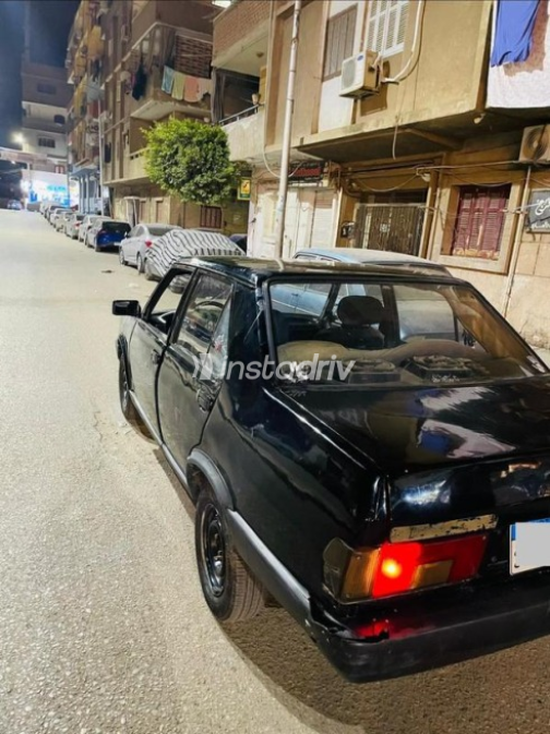 فيات شاهين 2005 أسود يدوي مستعملة للبيع في أسيوط - 3