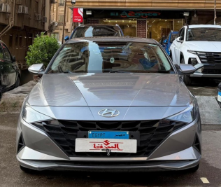 هيونداي إلنترا 2021 رمادي أوتوماتيك مستعملة للبيع في مدينة نصر
