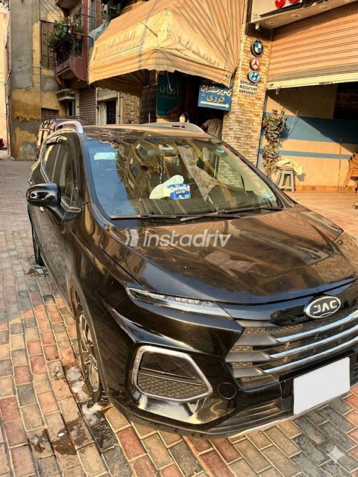 جاك JS3 2022 أسود أوتوماتيك مستعملة للبيع في شيراتون - 3