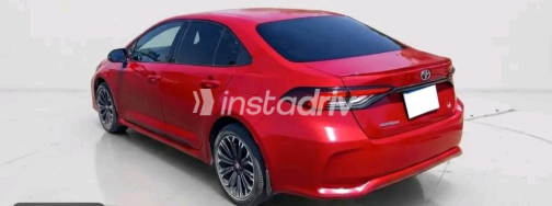 تويوتا كورولا 2022 أحمر CVT مستعملة للبيع في القاهرة - 5