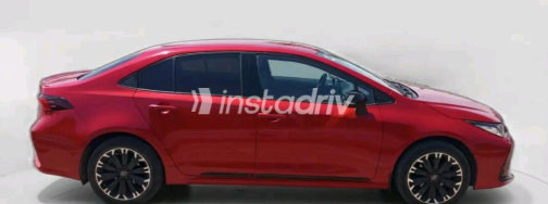 تويوتا كورولا 2022 أحمر CVT مستعملة للبيع في القاهرة - 9