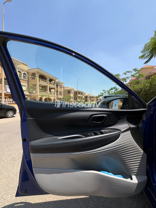 هيونداي I20 2022 أزرق أوتوماتيك مستعملة للبيع في الجيزة - 10