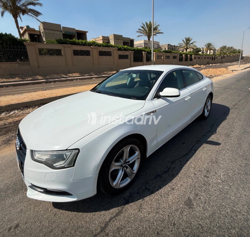 اودي A5 2013 أبيض أوتوماتيك مستعملة للبيع في القاهرة - 1