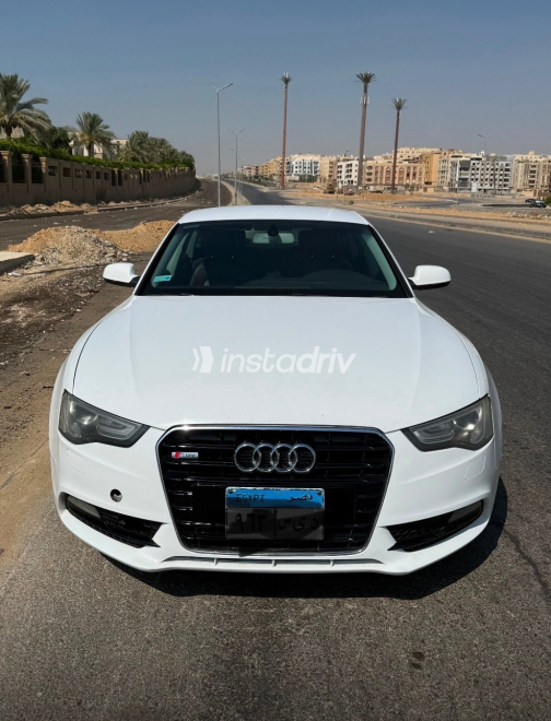 اودي A5 2013 أبيض أوتوماتيك مستعملة للبيع في القاهرة - 3