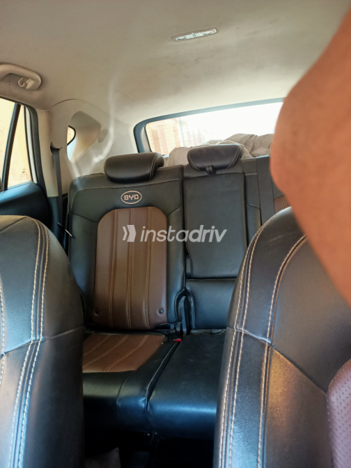 بى واى دى‬ S5 2020 أبيض أوتوماتيك مستعملة للبيع في القاهرة الكبرى ( القاهرة - الجيزة) - 4