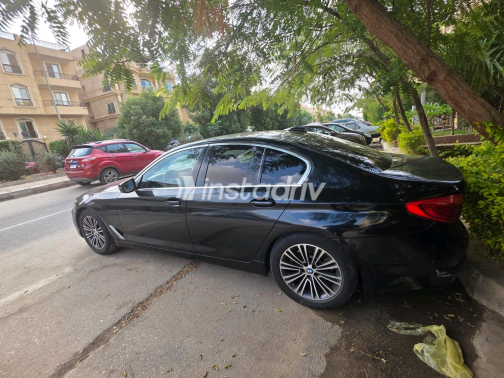 بي ام دبليو 520 2019 أسود أوتوماتيك مستعملة للبيع في الإسكندرية - 1
