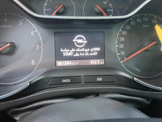 اوبل كروس لاند 2024 أسود أوتوماتيك مستعملة للبيع في السويس‎