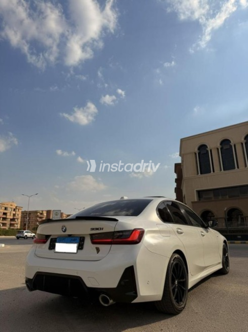 بي ام دبليو 330 2024 أبيض أوتوماتيك مستعملة للبيع في القاهرة - 7