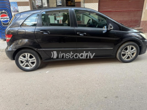 مرسيدس B 160 2010 أسود أوتوماتيك مستعملة للبيع في المنوفية - 3