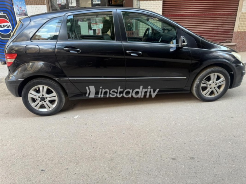 مرسيدس B 160 2010 أسود أوتوماتيك مستعملة للبيع في المنوفية - 4