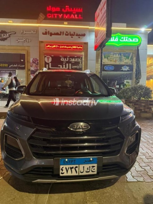 جاك JS3 2022 رمادي أوتوماتيك مستعملة للبيع في 6 أكتوبر - 6