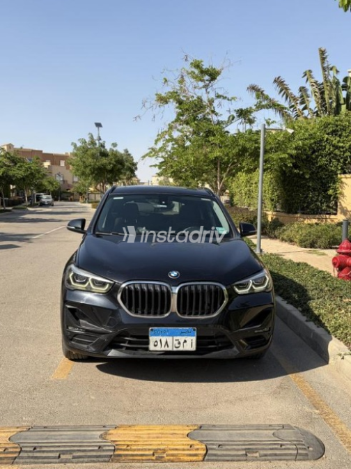 بي ام دبليو X1 2020 أبيض أوتوماتيك مستعملة للبيع في القاهرة الكبرى ( القاهرة - الجيزة) - 1