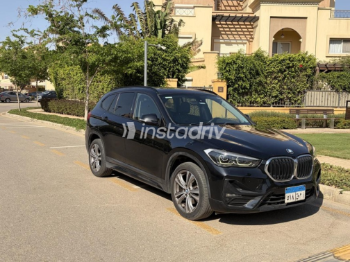 بي ام دبليو X1 2020 أبيض أوتوماتيك مستعملة للبيع في القاهرة الكبرى ( القاهرة - الجيزة) - 2