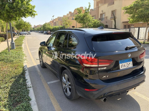 بي ام دبليو X1 2020 أبيض أوتوماتيك مستعملة للبيع في القاهرة الكبرى ( القاهرة - الجيزة) - 5
