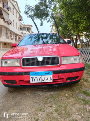 سكودا اوكتافيا A4 1997 أحمر يدوي مستعملة للبيع في دمياط