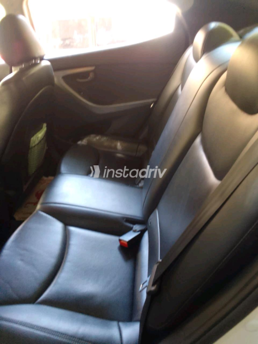 Hyundai Avante 2014 White Automatic Used for Sale in Nasr city - 6