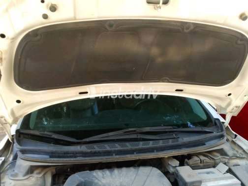 Hyundai Avante 2014 White Automatic Used for Sale in Nasr city - 10