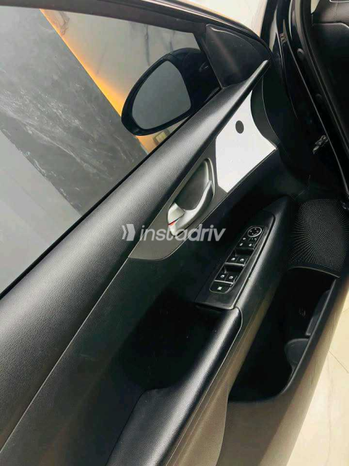 كيا جراند سيراتو 2019 أبيض أوتوماتيك مستعملة للبيع في الإسكندرية - 4