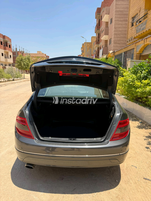 مرسيدس C 250 2011 رمادي أوتوماتيك مستعملة للبيع في مدينة السادات - 4