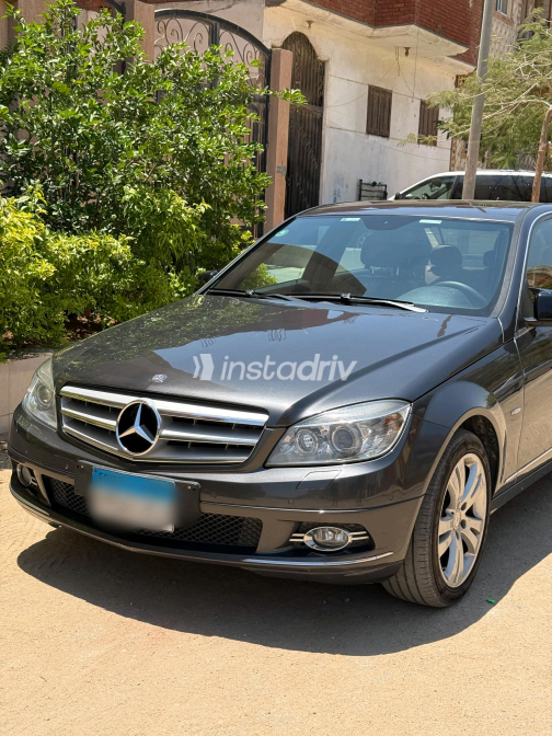 مرسيدس C 250 2011 رمادي أوتوماتيك مستعملة للبيع في مدينة السادات - 8
