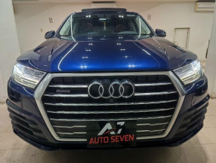 اودي Q7 2019 أزرق غامق أوتوماتيك مستعملة للبيع في مصر الجديدة
