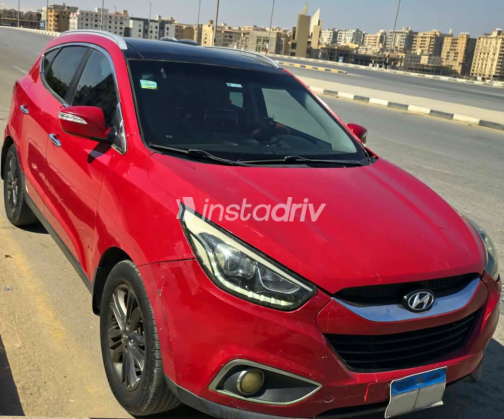 هيونداي IX 35 2015 أحمر أوتوماتيك مستعملة للبيع في المعادى - 1