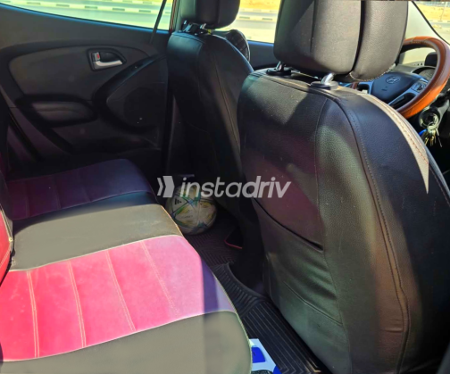 هيونداي IX 35 2015 أحمر أوتوماتيك مستعملة للبيع في المعادى - 2