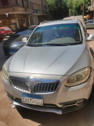 بريليانس V5 2015 فضي أوتوماتيك مستعملة للبيع في أسيوط
