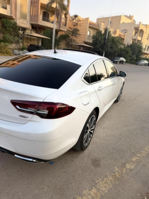 اوبل أنسيجنيا 2020 أبيض أوتوماتيك مستعملة للبيع في القاهرة الكبرى ( القاهرة - الجيزة) - 4