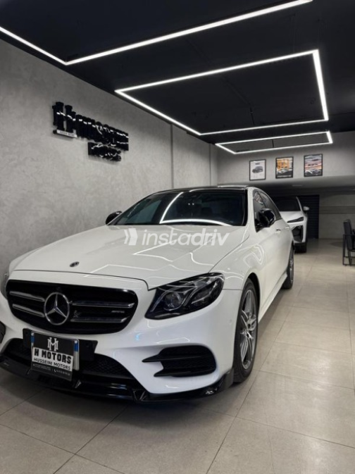 مرسيدس E 200 2019 أبيض أوتوماتيك مستعملة للبيع في شيراتون - 1